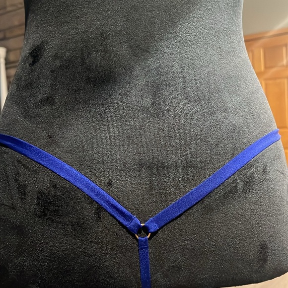 Victoria’s Secret Fireworks 🎆 - Picture 3 of 3